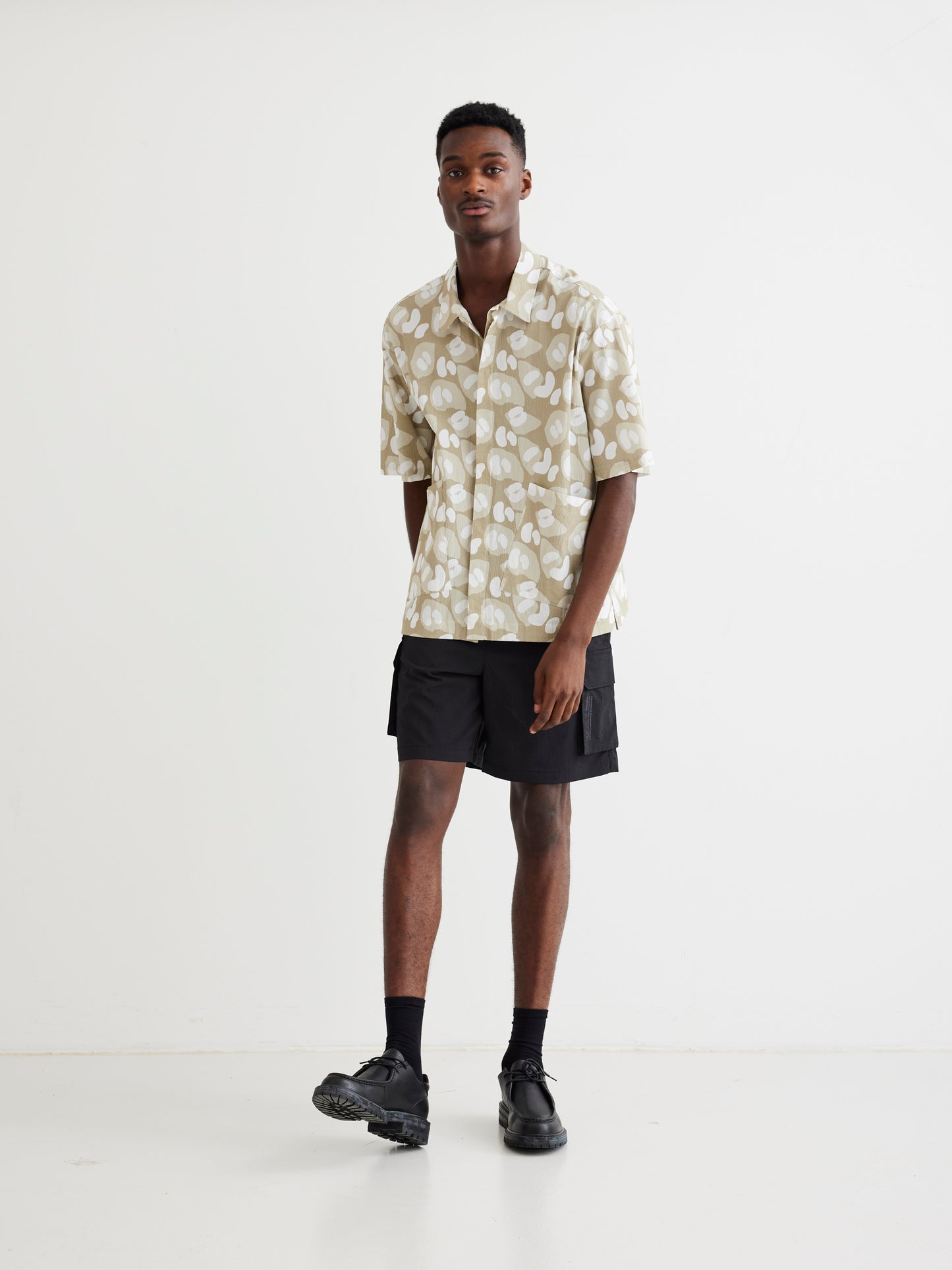 WBBANKS LEO SHIRT