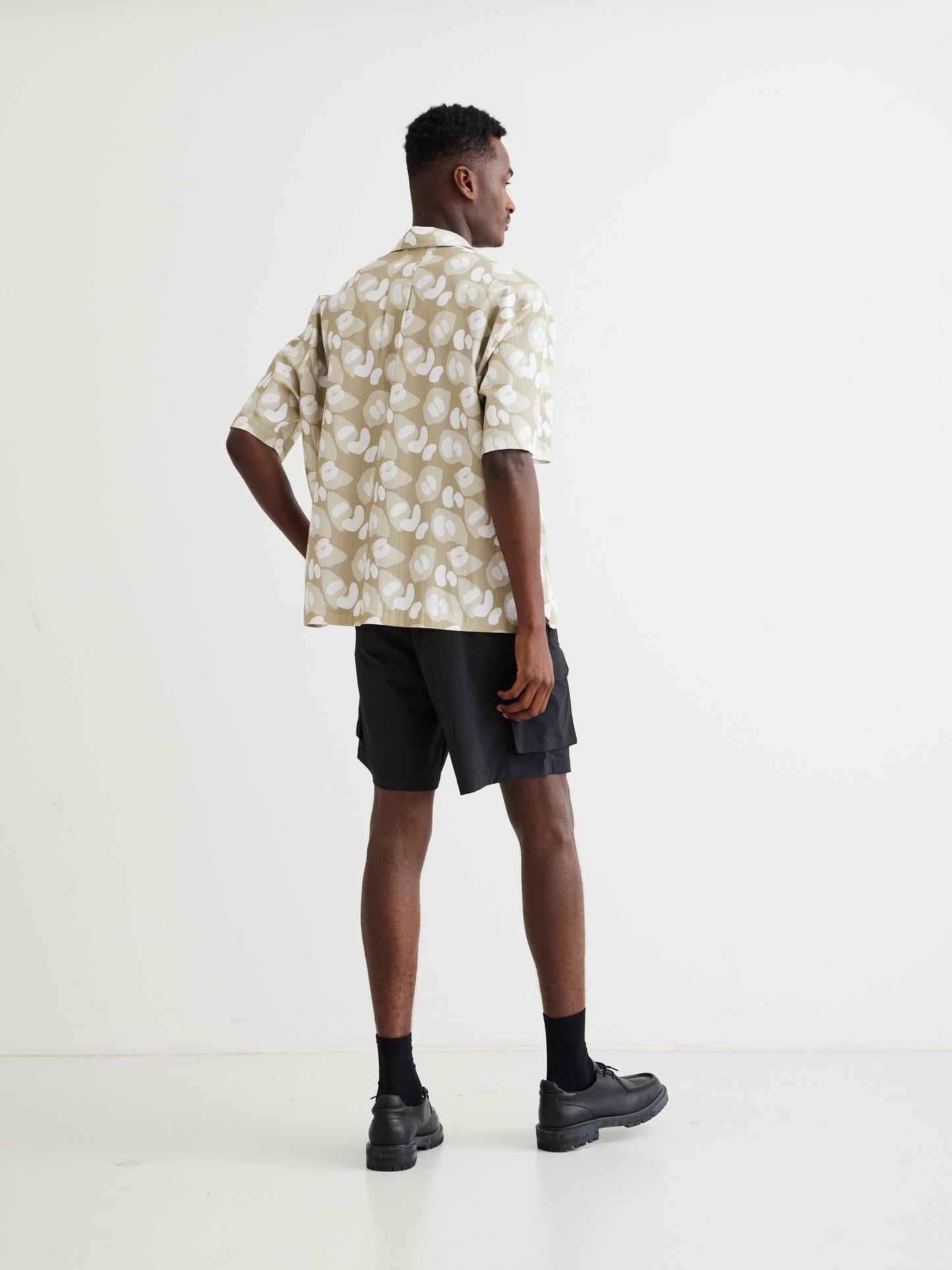 WBBANKS LEO SHIRT