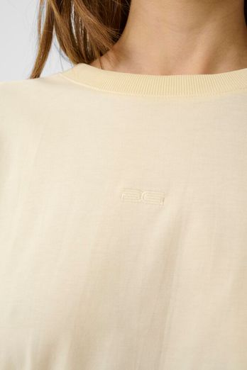 GESTUZ-GZTAMU TEE