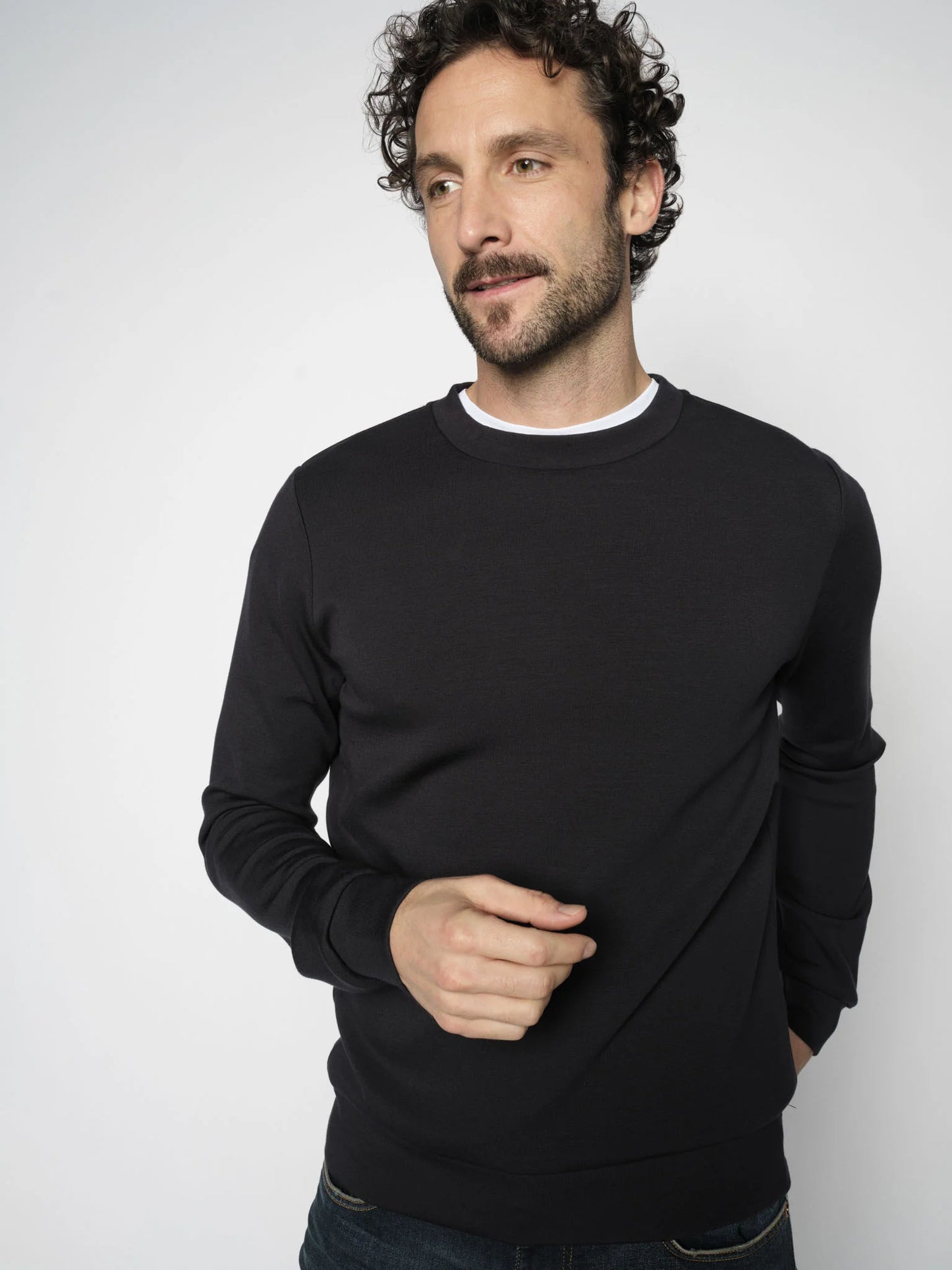 ABEL CREW NECK 468