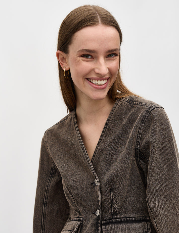 LIANDRA-M BLAZER