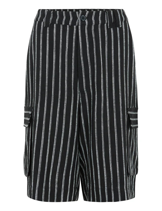 ESKASIA SHORTS