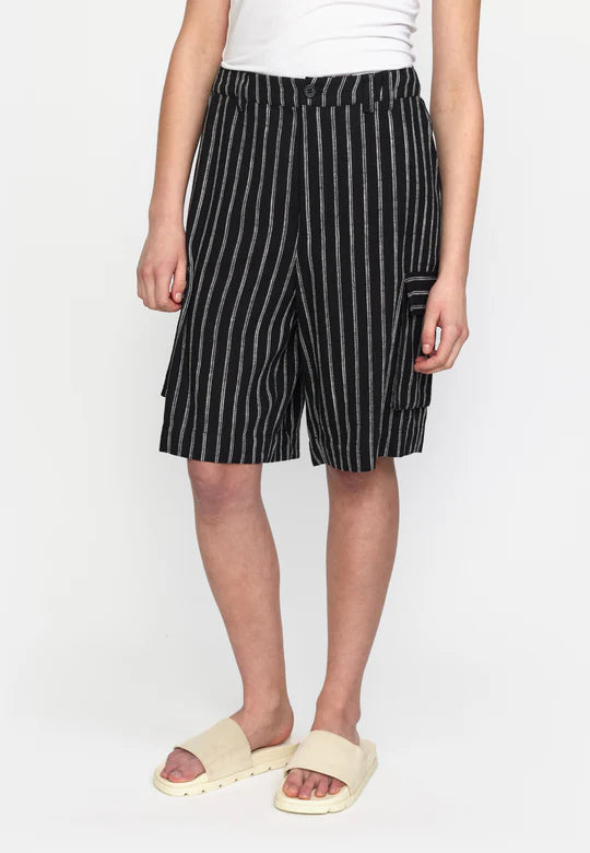 ESKASIA SHORTS