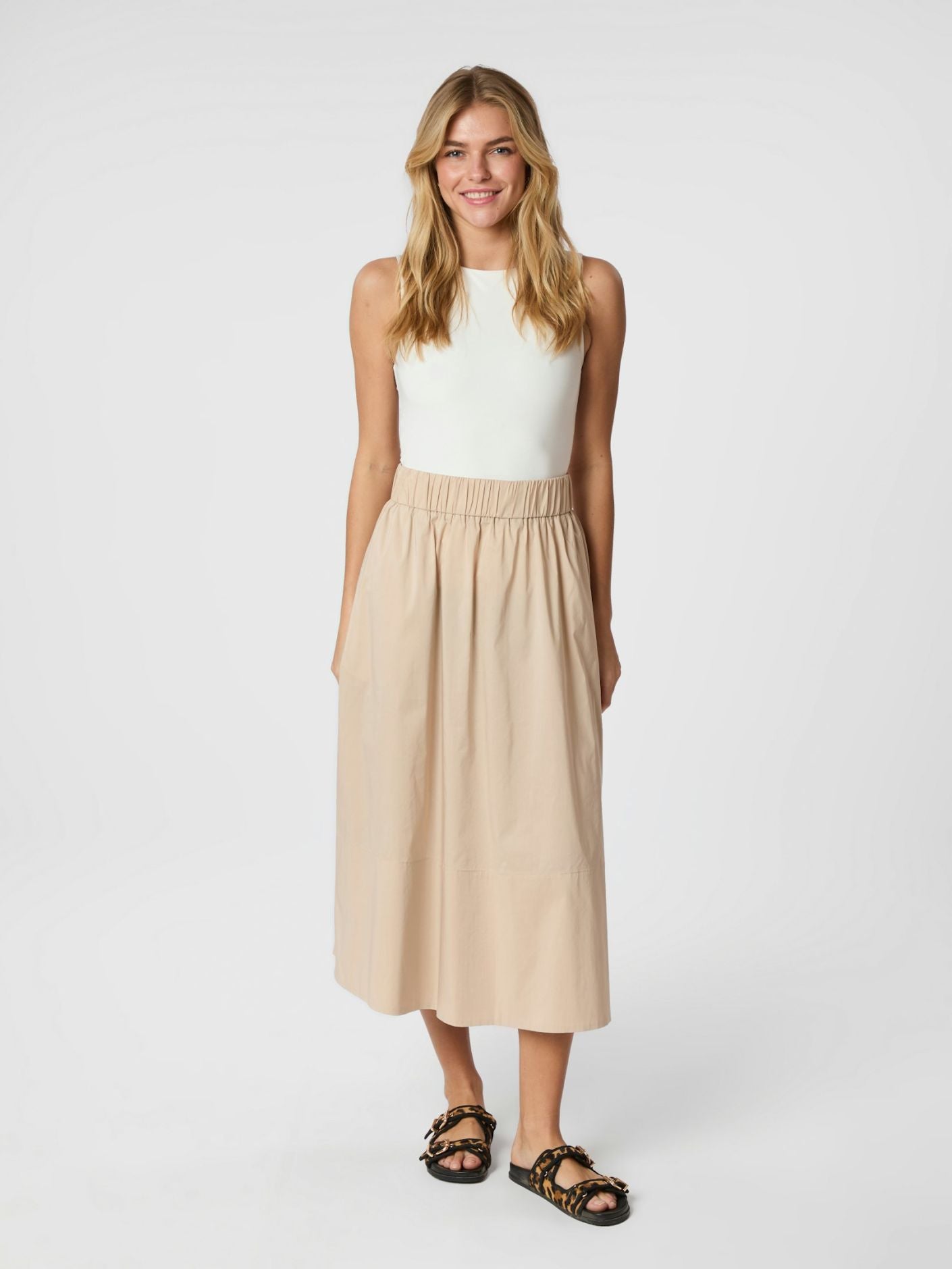 Neo_Noir-YARA POPLIN SKIRT