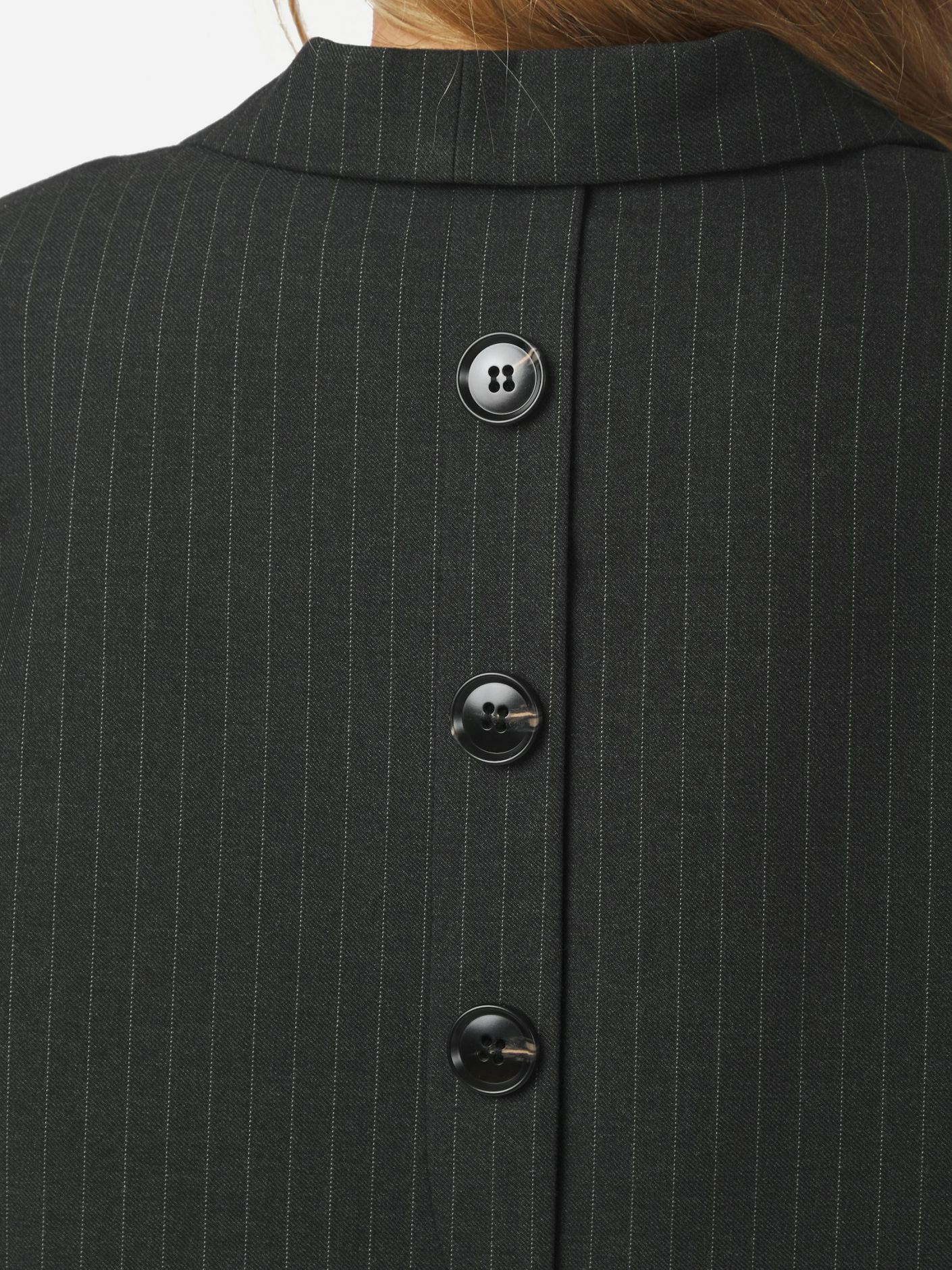 MARIELLE BUTTON BACK BLAZER