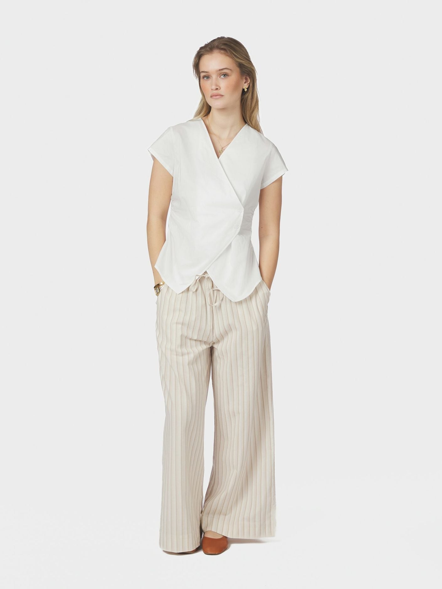 Neo_Noir-FIDI POPLIN TOP