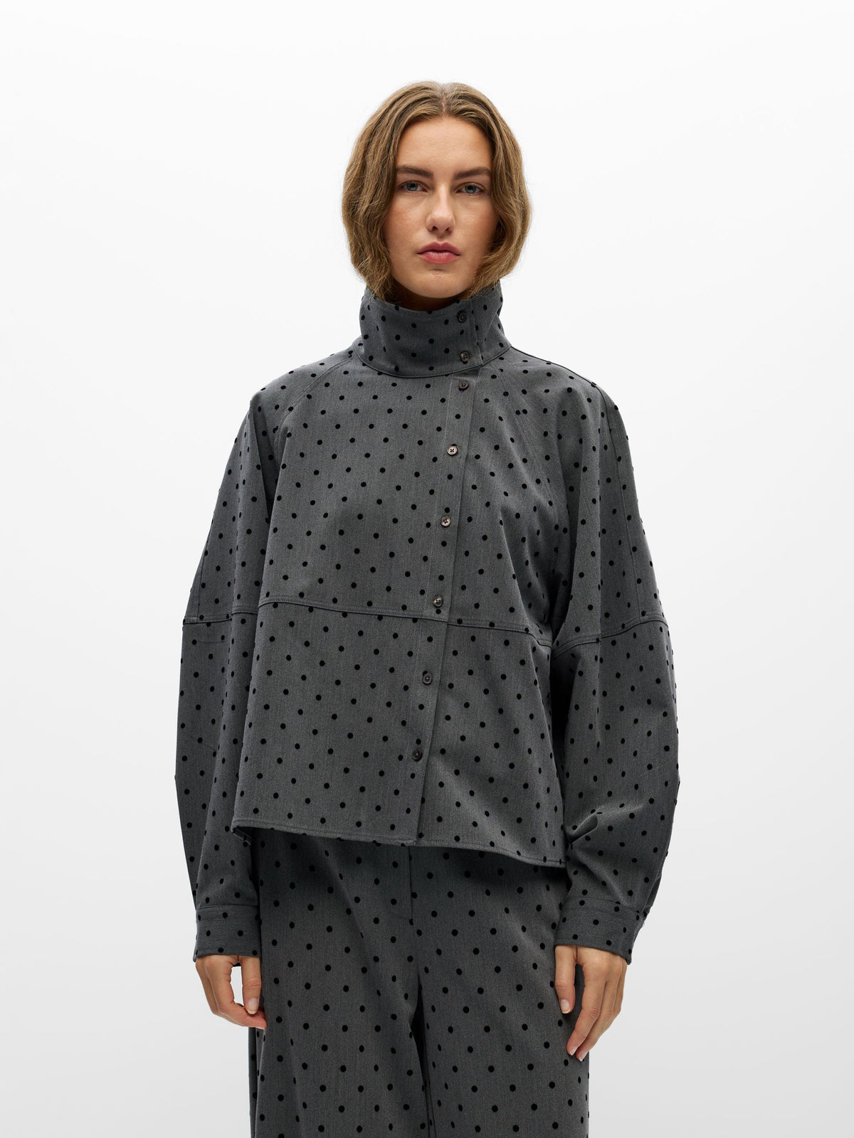 Object-OBJMAXINE L/S HIGH NECK SHIRT