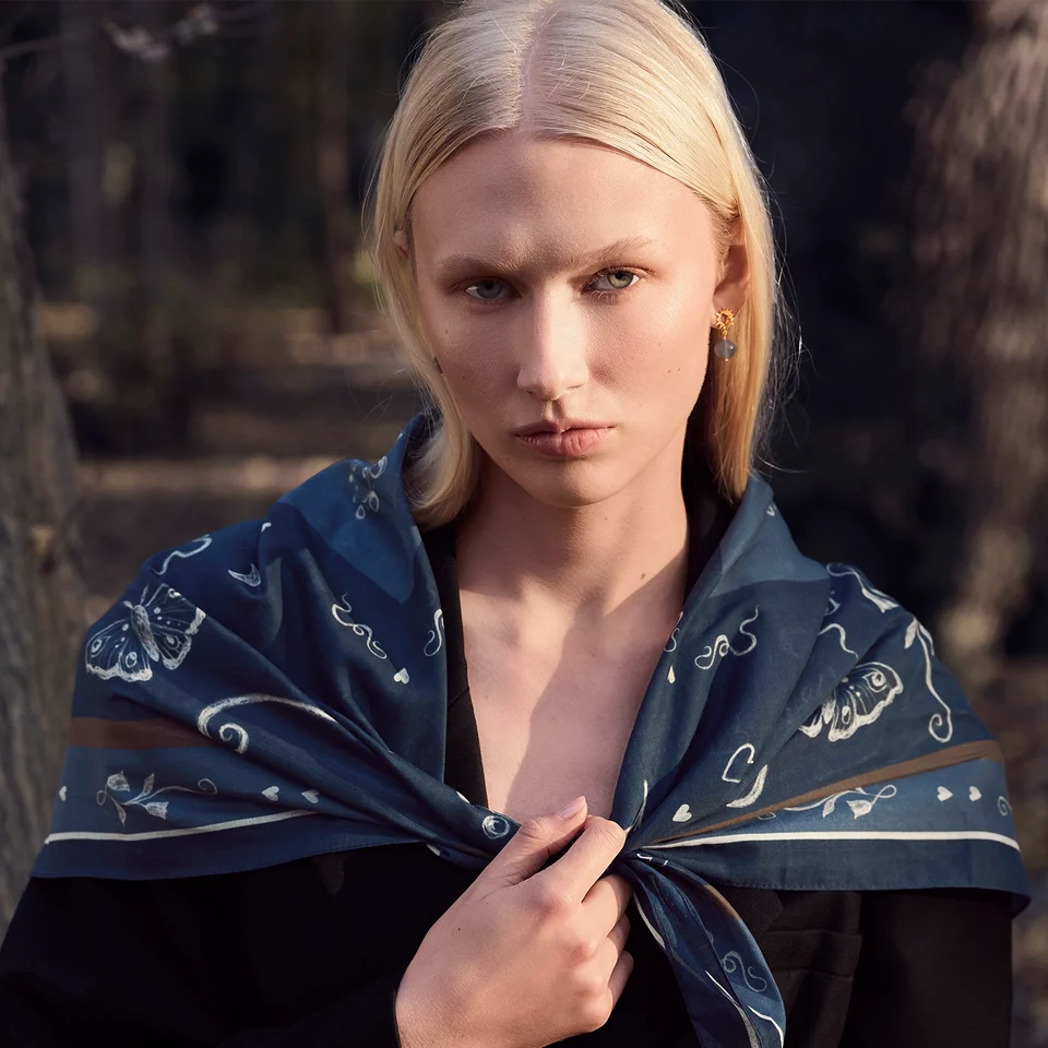 Maanesten-OLENA SCARF 90*90