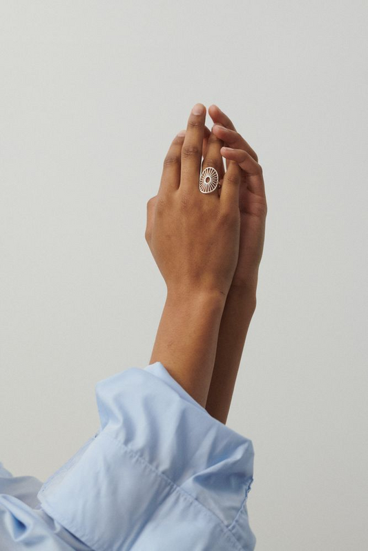 PERNILLE CORYDON-DAYLIGHT SIGNATURE RING S
