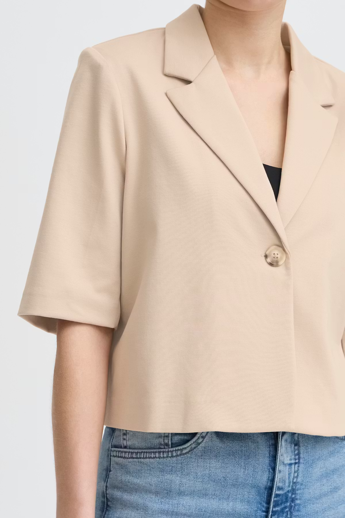 Ichi-IHKATE SUS CROPPED BLAZER