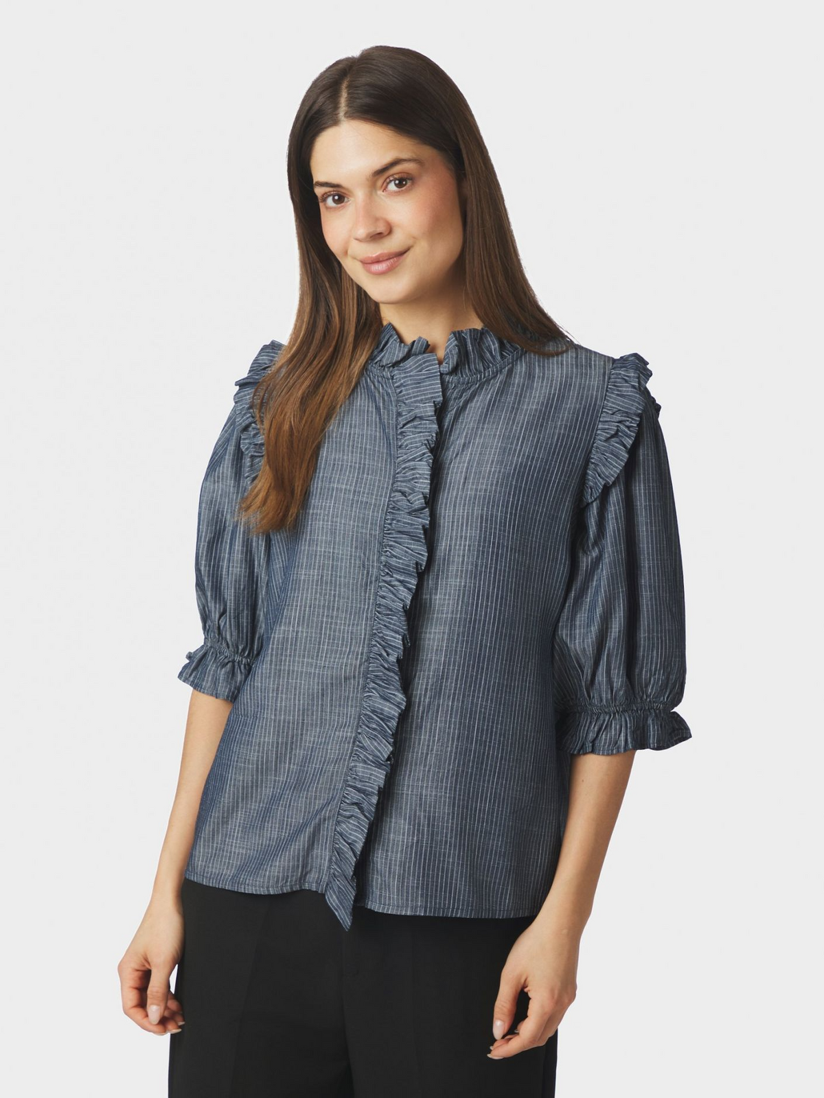 Neo_Noir-CHACHA CHAMBRAY STRIPE BLOUSE