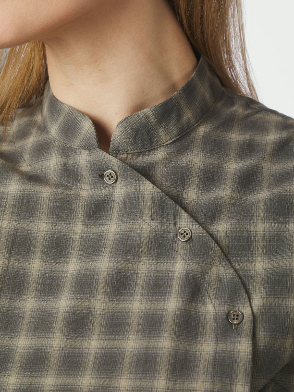 Neo_Noir-PASCALE CHECKED BLOUE